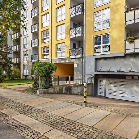 Edler Wohnraum Noble Stadtoase Mit Boxspringbett, Kaffeevollautomat, Lift & Parkplatz Chemnitz Ngoại thất bức ảnh