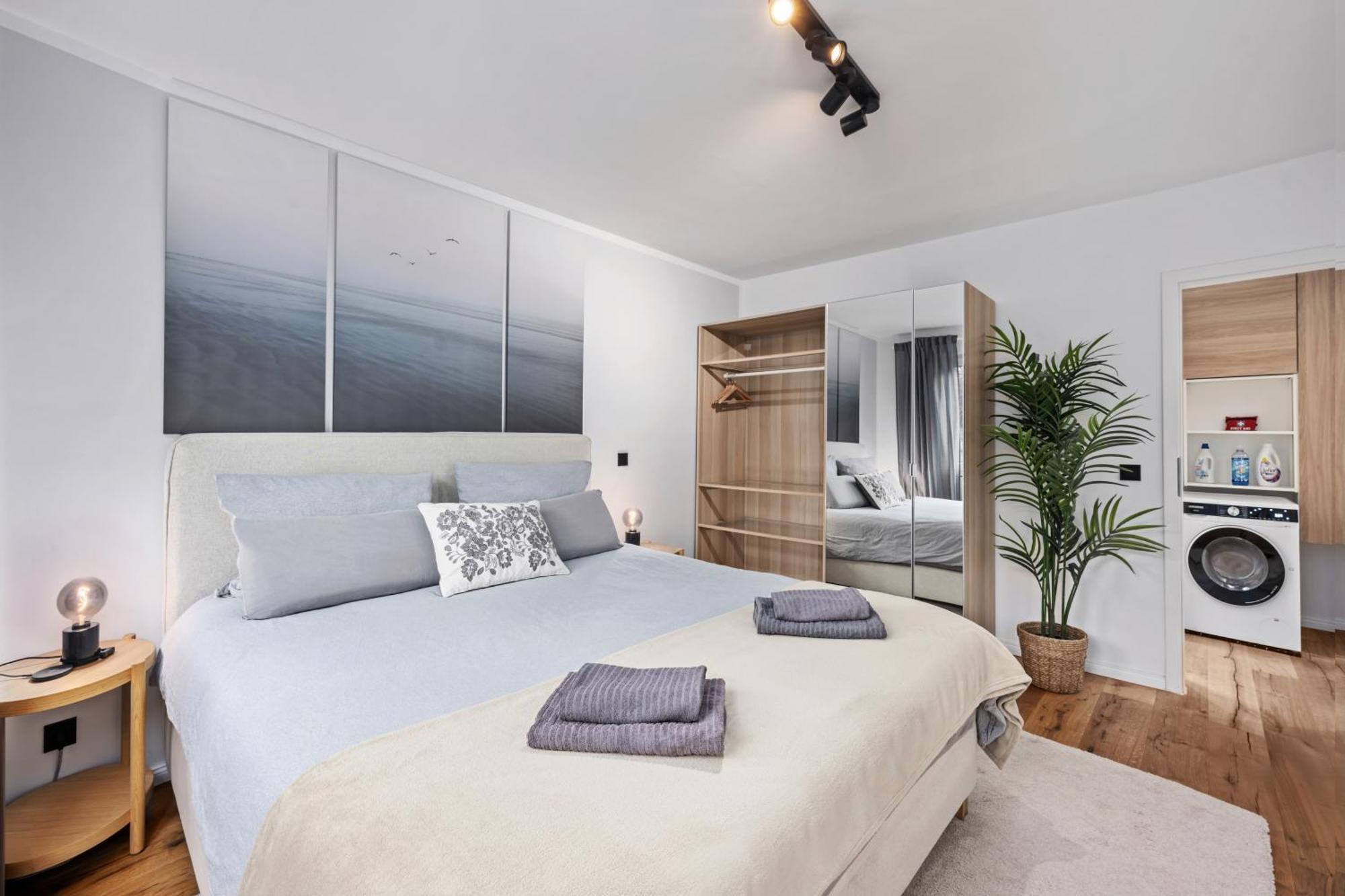 Edler Wohnraum Noble Stadtoase Mit Boxspringbett, Kaffeevollautomat, Lift & Parkplatz Chemnitz Ngoại thất bức ảnh